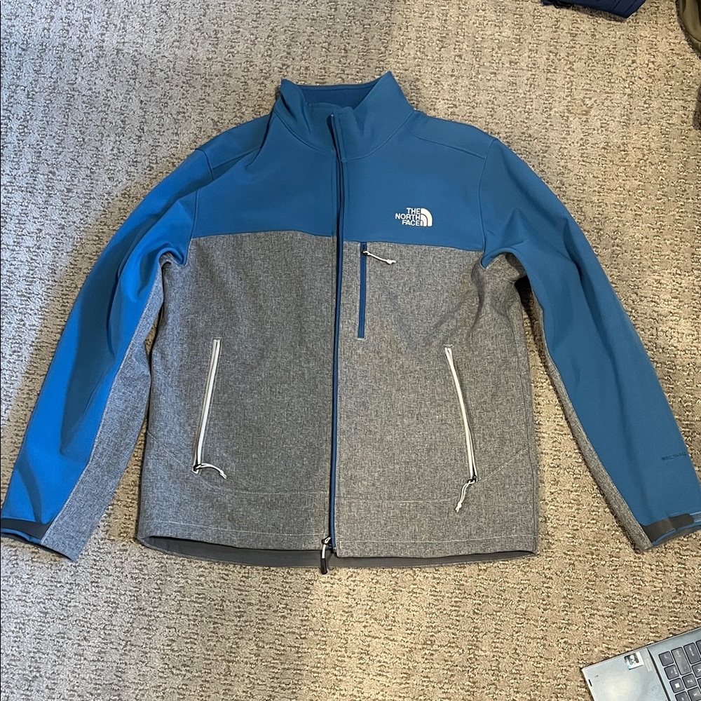 The North Face Men's Blue and Gray Softshell Performance Jacket